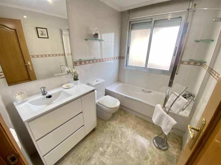 For A Stay Balears Beach Salou Exterior foto